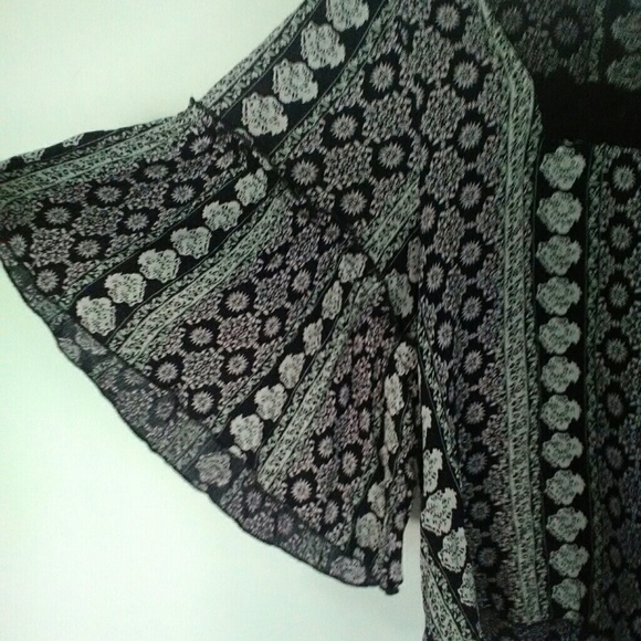 Patrons of peace boho top - Picture 2 of 7